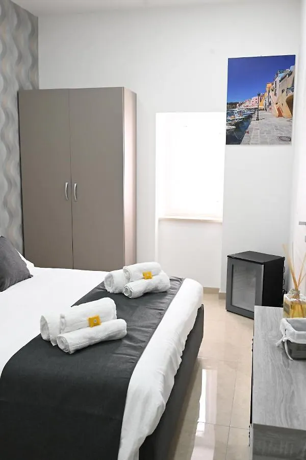Solymar B&B Napoli 0*,  Italia
