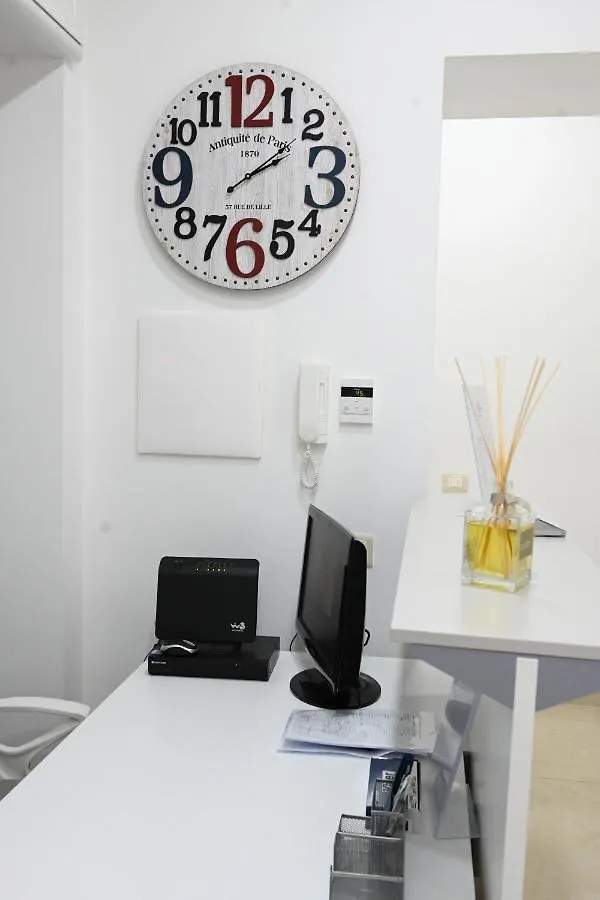 Solymar B&B Napoli 0*,  Italia
