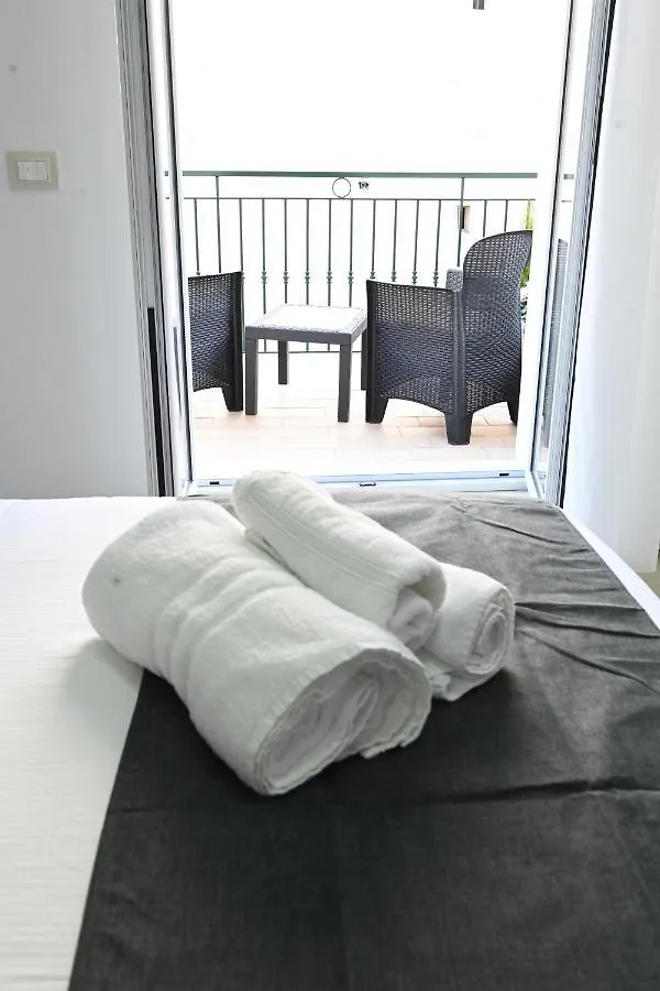 Bed & Breakfast Solymar B&B Napoli Italia
