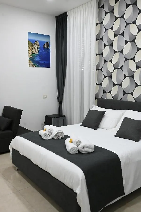 Solymar B&B Napoli 0*,  Italia