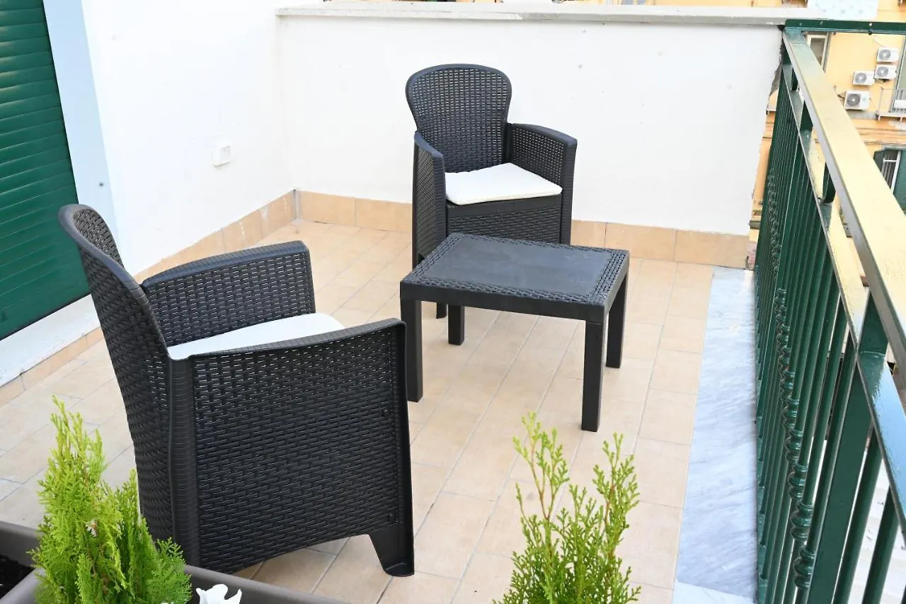 Solymar B&B Napoli 0*,  Italia