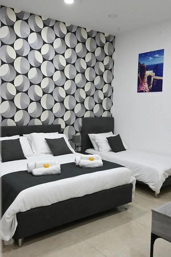 Solymar B&B Napels Italië